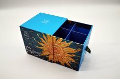 高級禮品盒制作，高級在于質(zhì)量體現(xiàn)[吉彩四方]做到更好的質(zhì)量