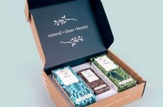 如何選擇折疊禮盒化妝品包裝盒的材質 [吉彩四方]