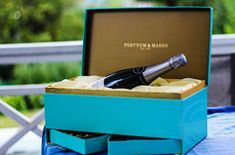 剛性酒盒包裝定制在產品展示中的基本技巧和好處[吉彩四方]