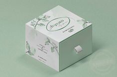 影響定制化妝品成品包裝盒成本的關(guān)鍵選項(xiàng) [吉彩四方]