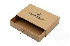 牛皮紙盒包裝的款式  牛皮紙盒包裝的風格[吉彩四方]