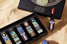 禮品盒生產廠家如何定制化妝品禮盒？