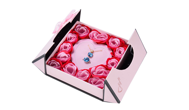 創(chuàng)意禮品盒包裝設計